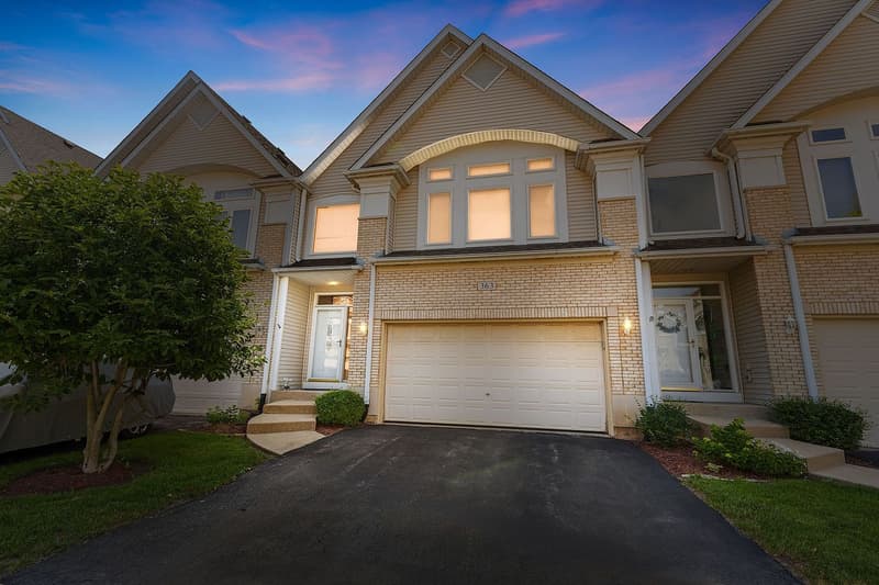 363 Aaron Ln, Bolingbrook